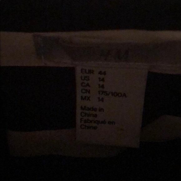 Striped dress (semi formal) - Picture 3 of 3